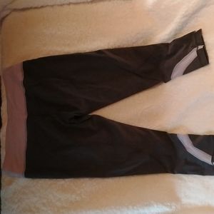 Lululemon capris